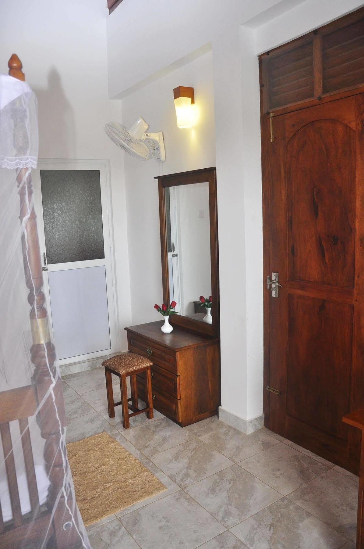 Supun Villa Bentota Exteriör bild