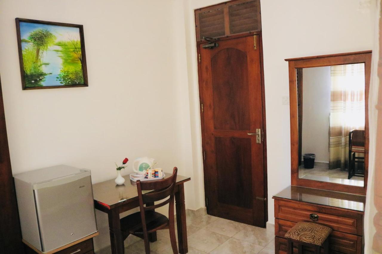 Supun Villa Bentota Exteriör bild