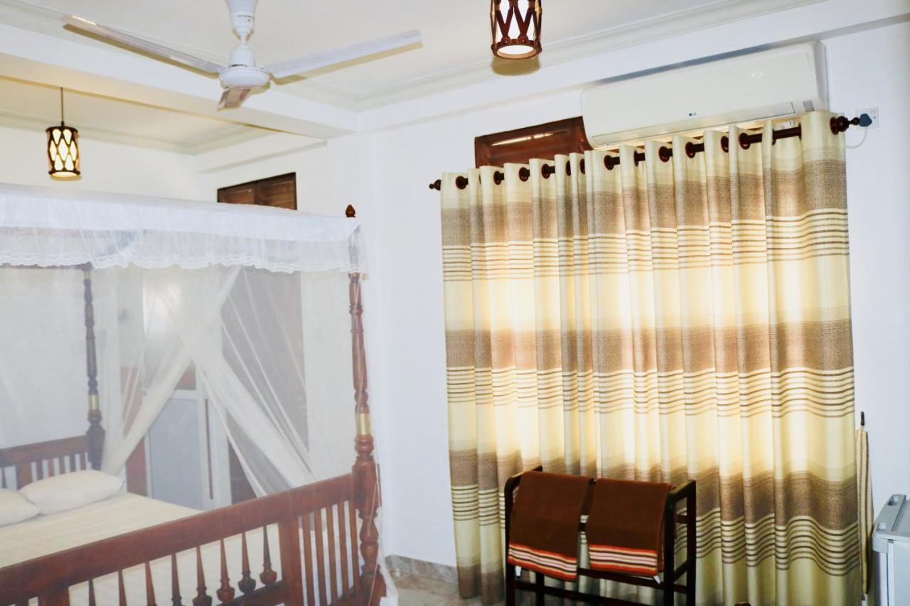 Supun Villa Bentota Exteriör bild