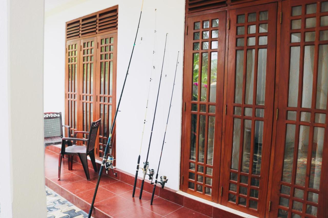 Supun Villa Bentota Exteriör bild